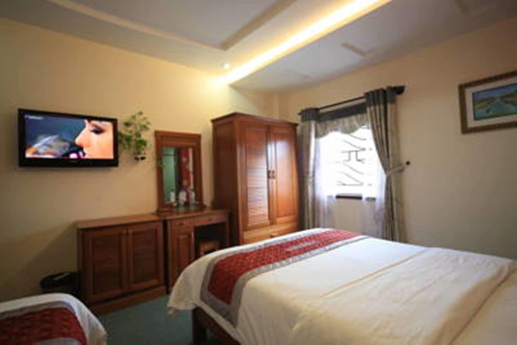 Trung Duong Da Nang Beach Hotel Екстер'єр фото