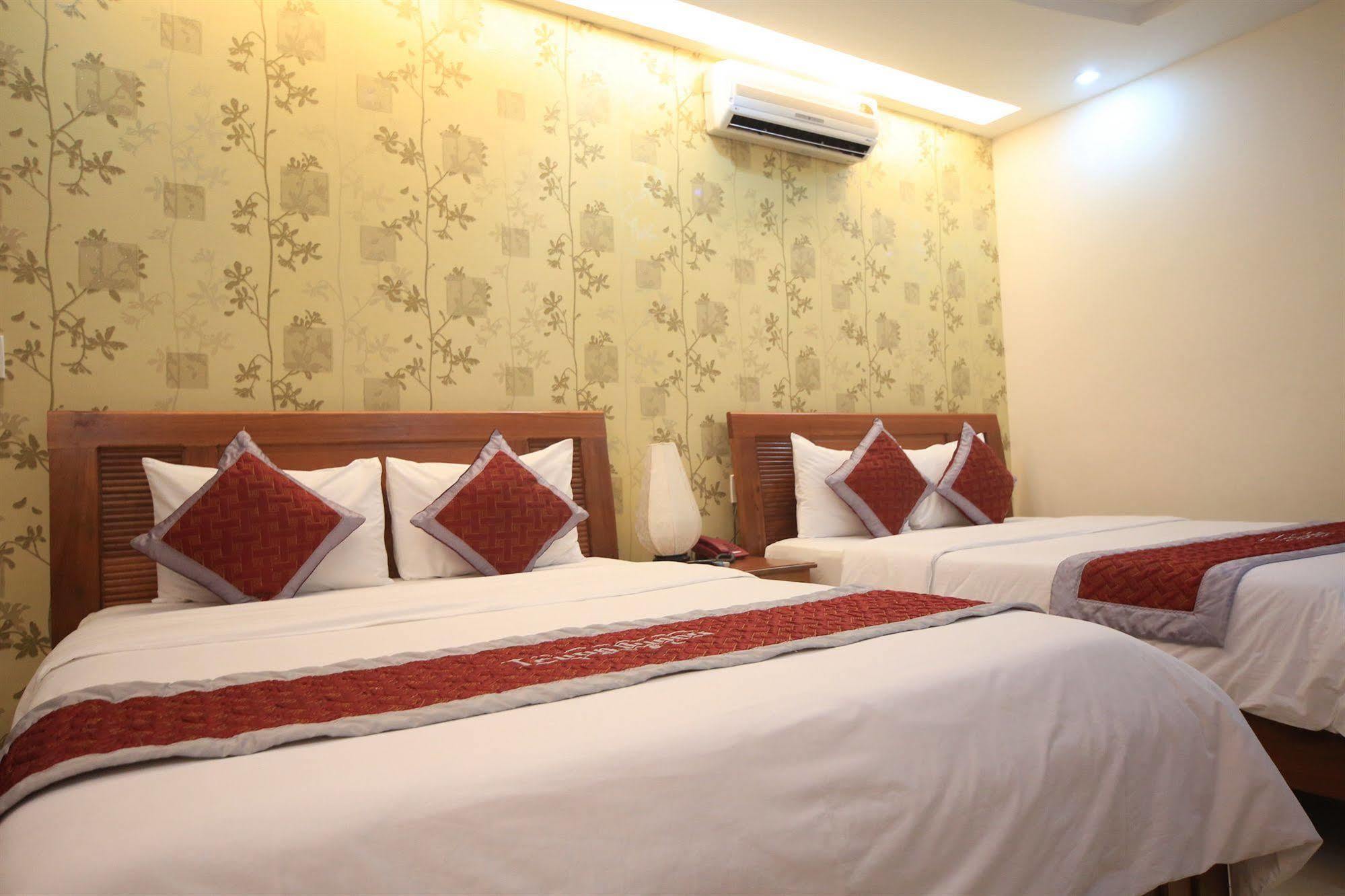 Trung Duong Da Nang Beach Hotel Екстер'єр фото